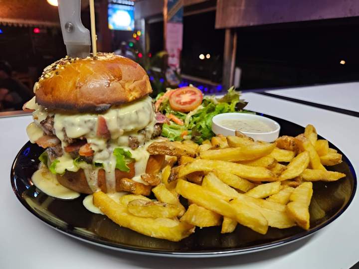 Hamburger garni La Réunion